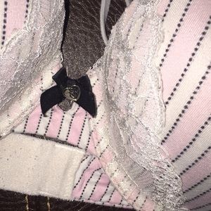 Victoria's Secret Intimates & Sleepwear - Victoria’s Secret Striped Push Up Bra Victoria's Secret Intimates & Sleepwear - Victoria’s Secret Striped Push Up Bra